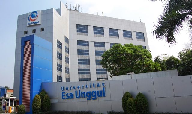 Gedung-Kampus-Esa-Unggul
